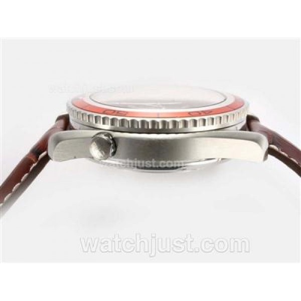 Waterproof UK Omega Seamaster Automatic Fake Watches With Black Dials For Men