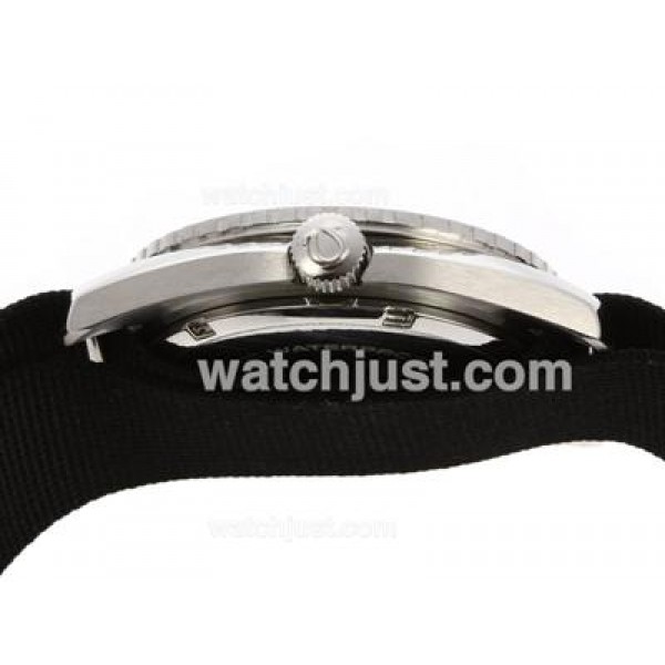 Perfect UK Sale Omega Seamaster Automatic Replica Watch With Black Dial For Men